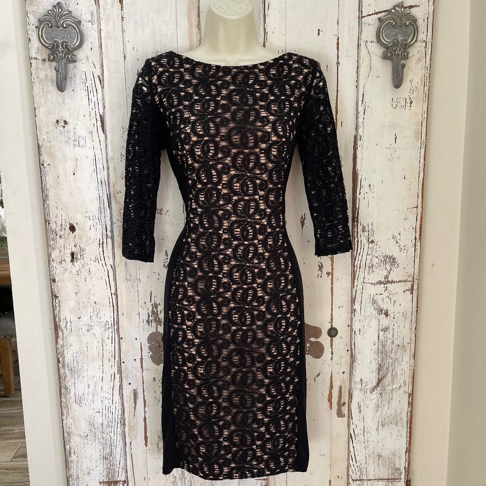 Anne Klein Size 4 Woman's Black Beige Lace Sheath Career Cocktail Party Dress